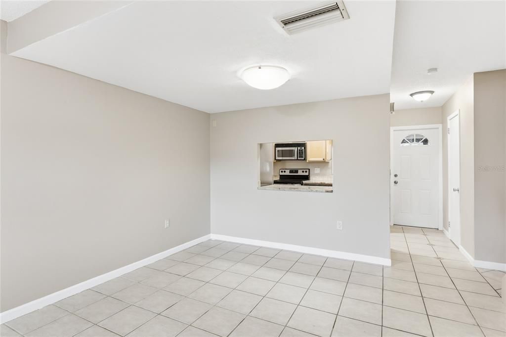 For Sale: $145,000 (2 beds, 2 baths, 1104 Square Feet)