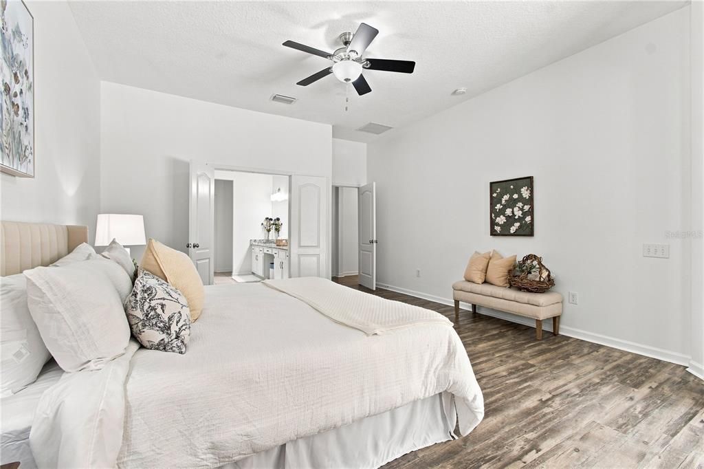 For Sale: $600,000 (4 beds, 3 baths, 2788 Square Feet)