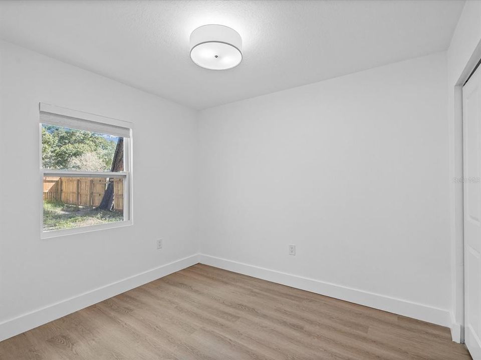 For Sale: $385,000 (3 beds, 2 baths, 1035 Square Feet)