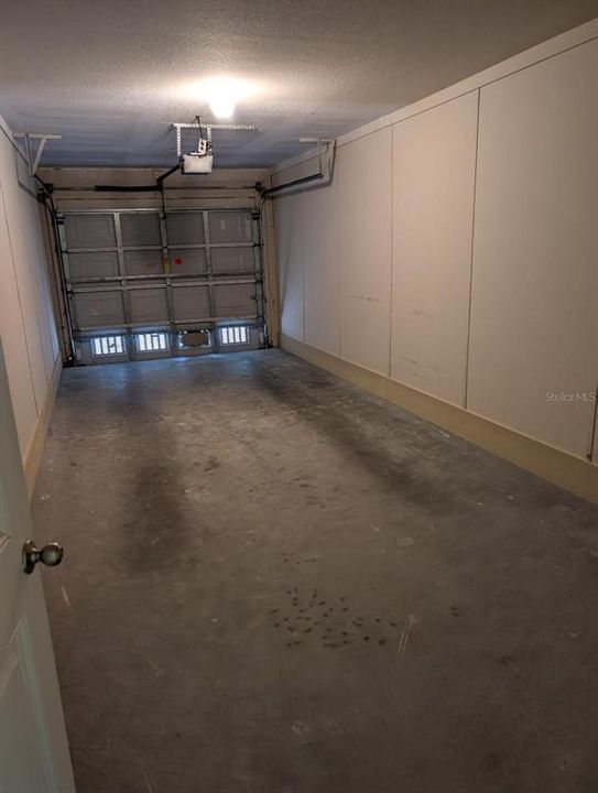 For Rent: $1,600 (3 beds, 2 baths, 1228 Square Feet)