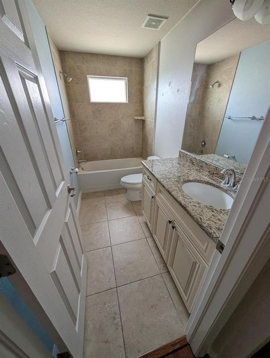 For Rent: $1,600 (3 beds, 2 baths, 1228 Square Feet)