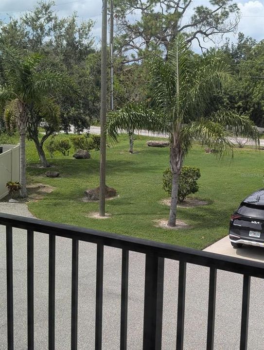 For Rent: $1,600 (3 beds, 2 baths, 1228 Square Feet)