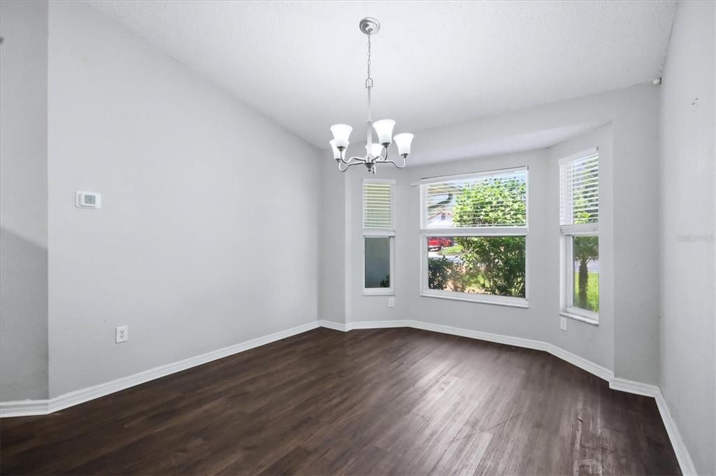 For Sale: $475,000 (3 beds, 2 baths, 2112 Square Feet)