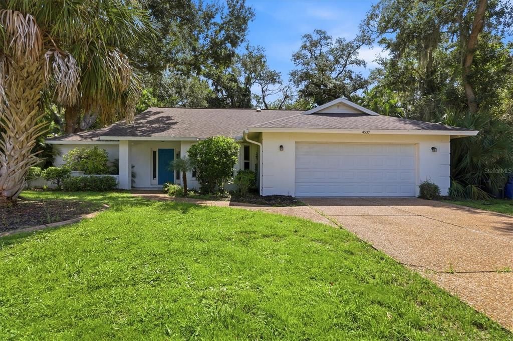 For Sale: $475,000 (3 beds, 2 baths, 2112 Square Feet)