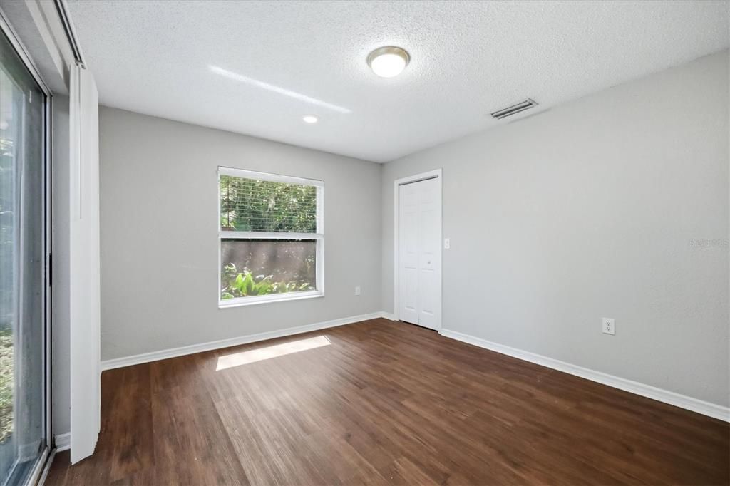 For Sale: $475,000 (3 beds, 2 baths, 2112 Square Feet)