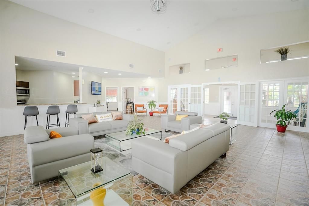 For Rent: $1,650 (2 beds, 2 baths, 1026 Square Feet)