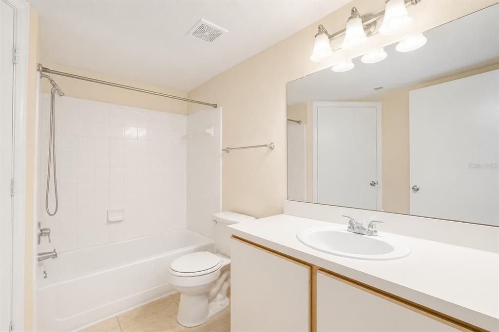 For Rent: $1,650 (2 beds, 2 baths, 1026 Square Feet)