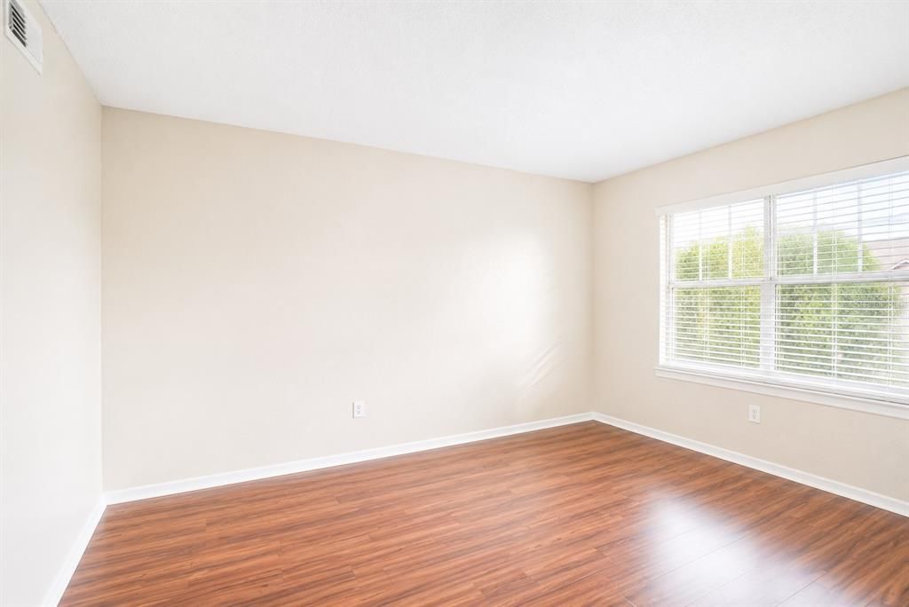 For Rent: $1,650 (2 beds, 2 baths, 1026 Square Feet)