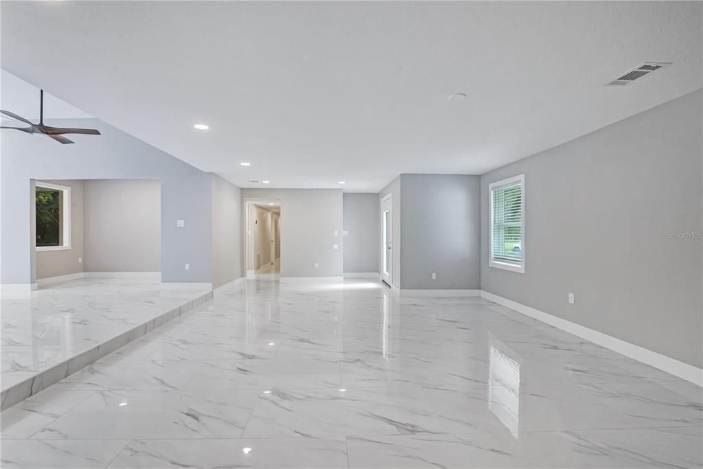 For Sale: $1,449,999 (6 beds, 5 baths, 4008 Square Feet)
