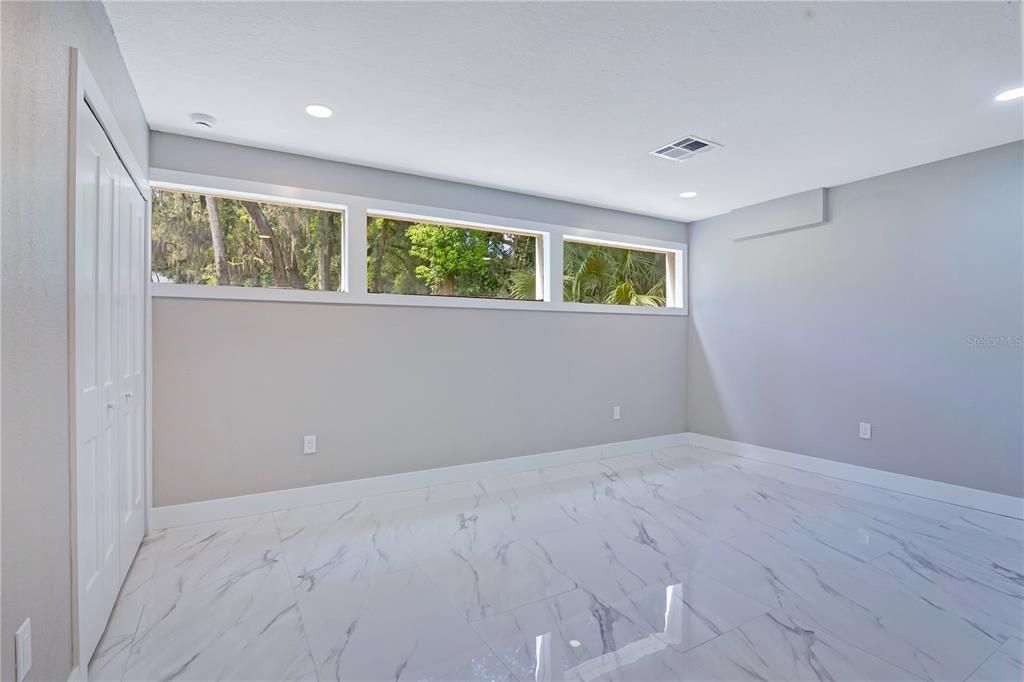 For Sale: $1,449,999 (6 beds, 5 baths, 4008 Square Feet)