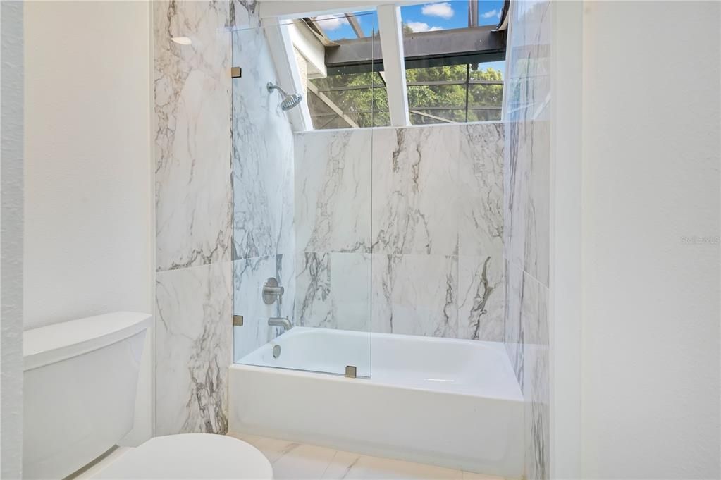 For Sale: $1,449,999 (6 beds, 5 baths, 4008 Square Feet)