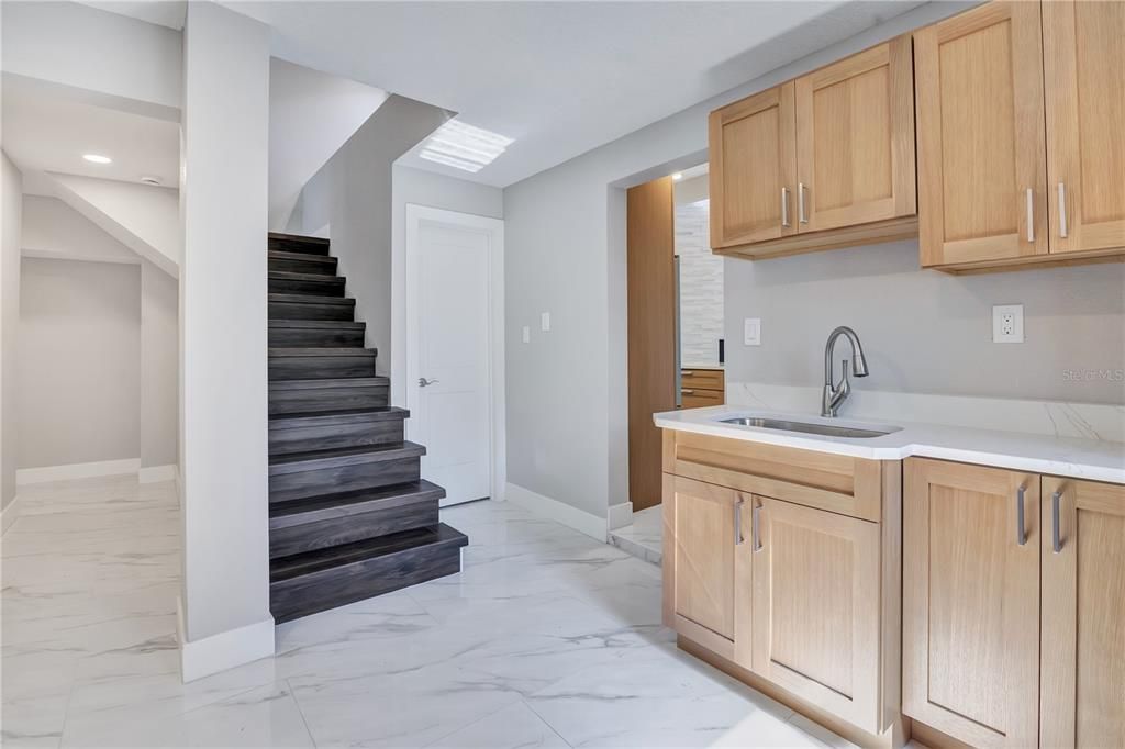 For Sale: $1,449,999 (6 beds, 5 baths, 4008 Square Feet)