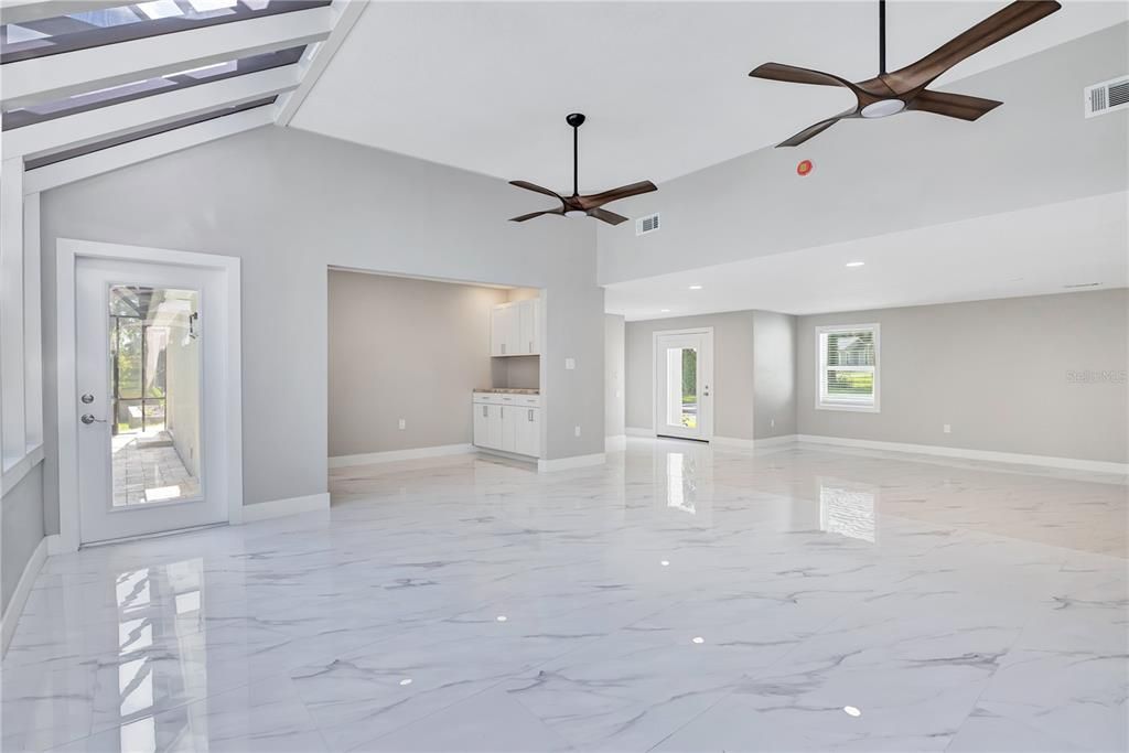 For Sale: $1,449,999 (6 beds, 5 baths, 4008 Square Feet)