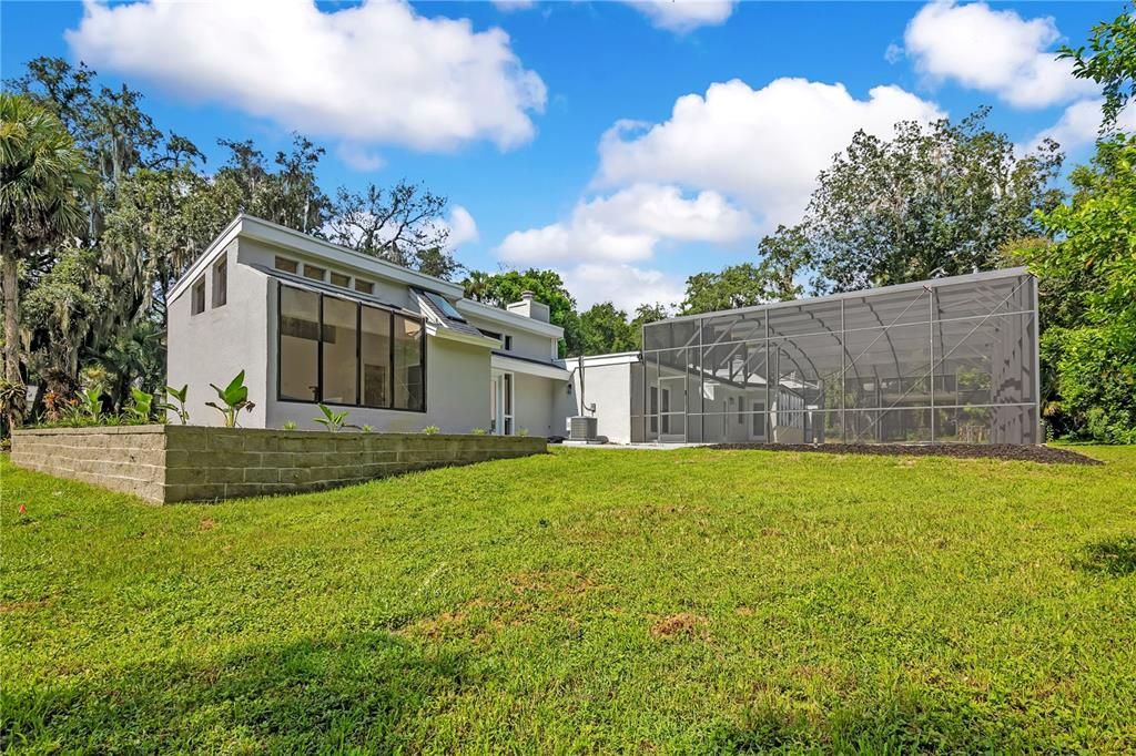 For Sale: $1,449,999 (6 beds, 5 baths, 4008 Square Feet)