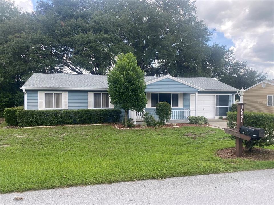 For Sale: $159,900 (2 beds, 2 baths, 1086 Square Feet)
