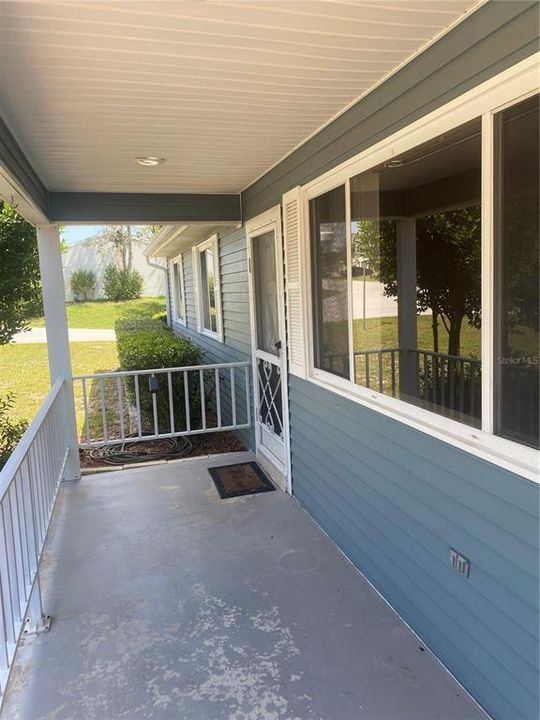 For Sale: $159,900 (2 beds, 2 baths, 1086 Square Feet)
