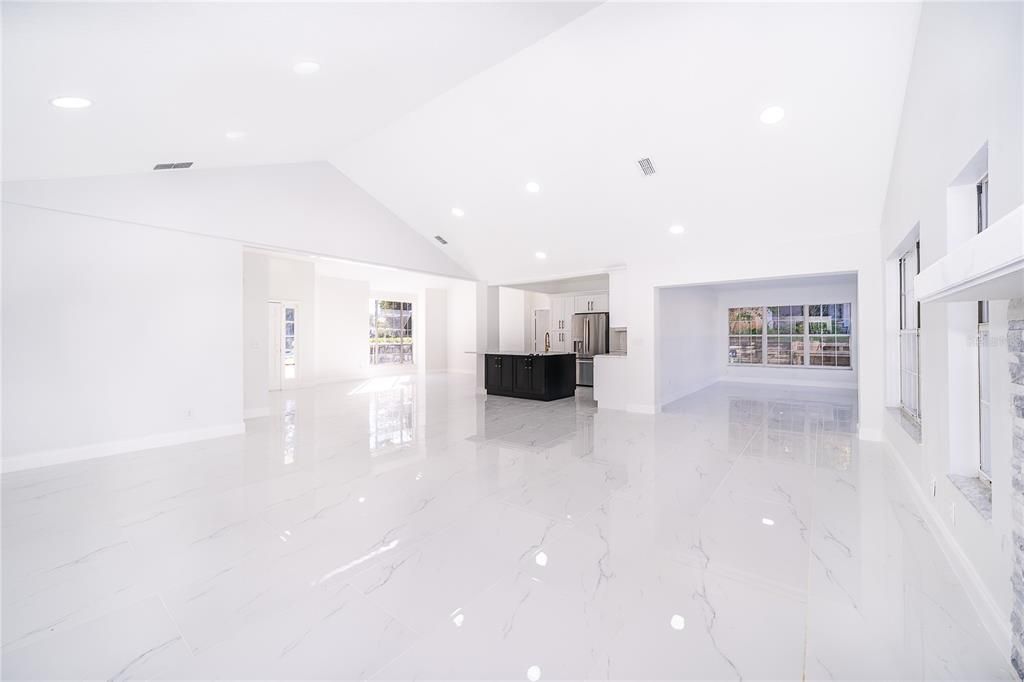 На продажу: $539,900 (4 спален, 2 ванн, 2315 Квадратных фут)