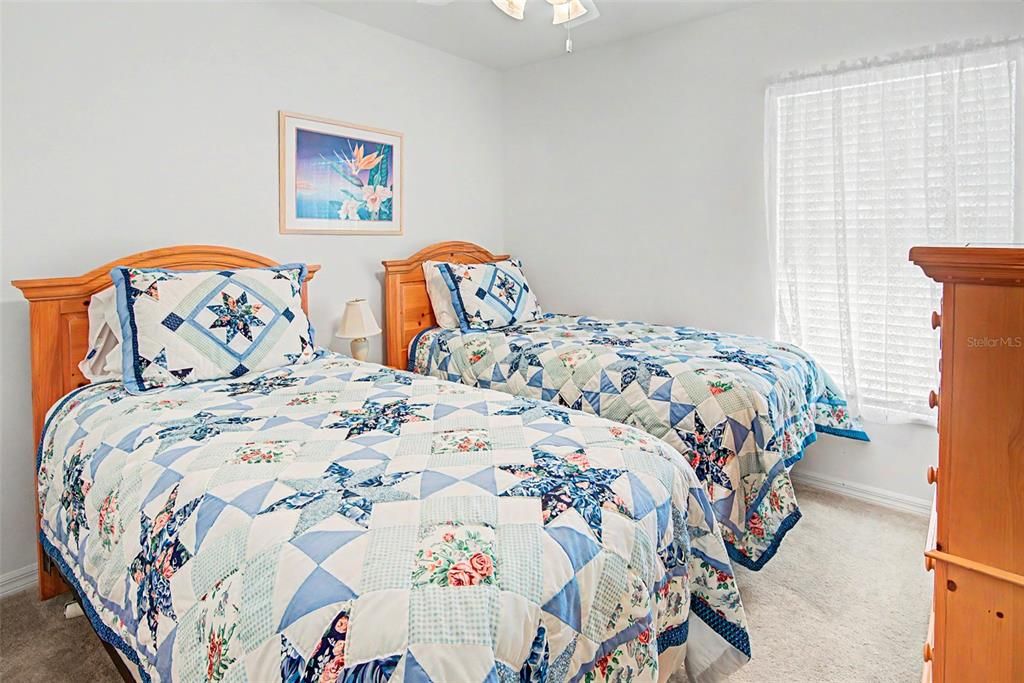 For Sale: $259,000 (2 beds, 2 baths, 1387 Square Feet)
