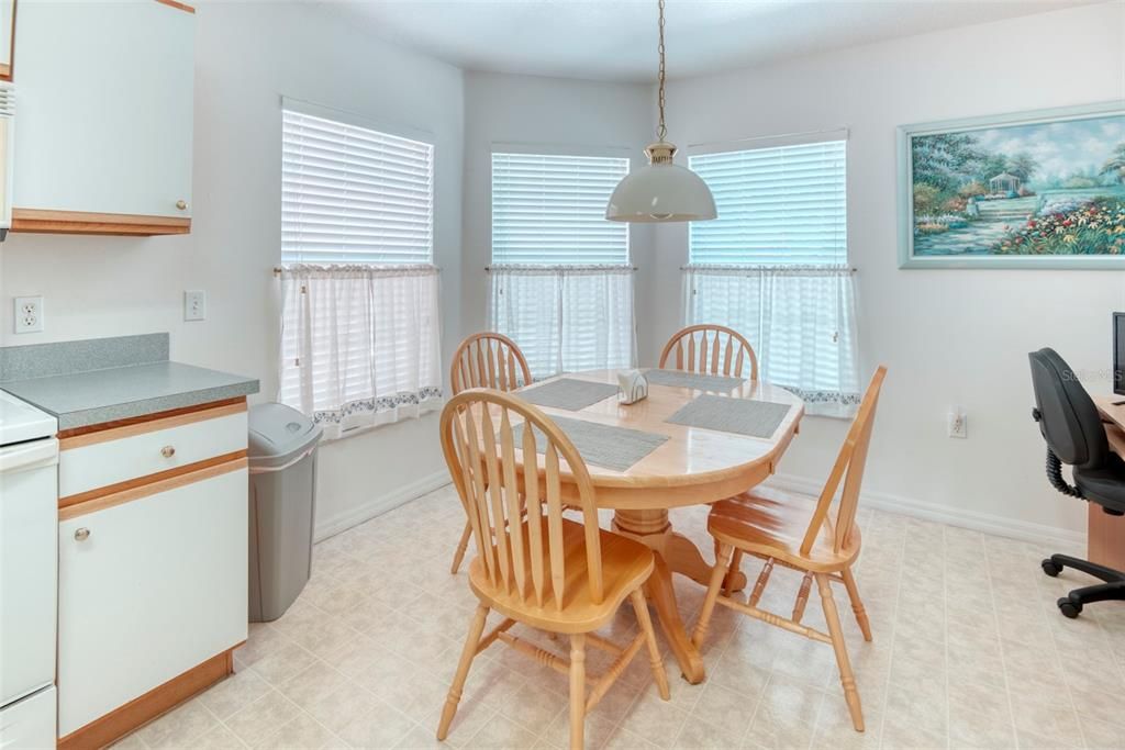 For Sale: $259,000 (2 beds, 2 baths, 1387 Square Feet)