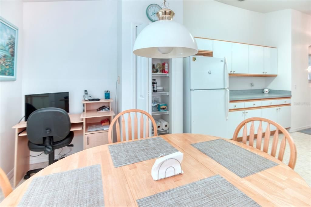 For Sale: $259,000 (2 beds, 2 baths, 1387 Square Feet)