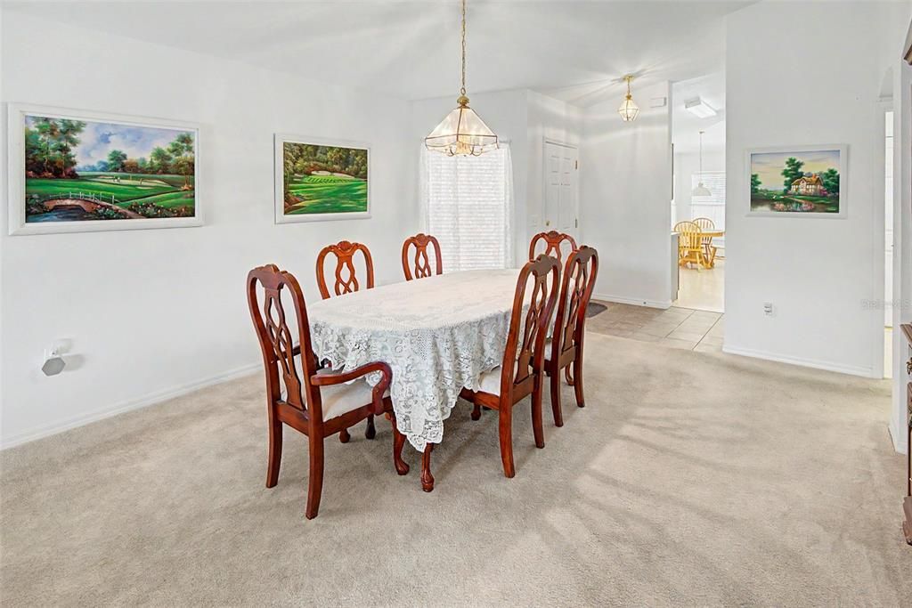For Sale: $259,000 (2 beds, 2 baths, 1387 Square Feet)