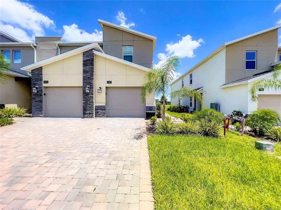 En Venta: $259,900 (2 camas, 2 baños, 1388 Pies cuadrados)