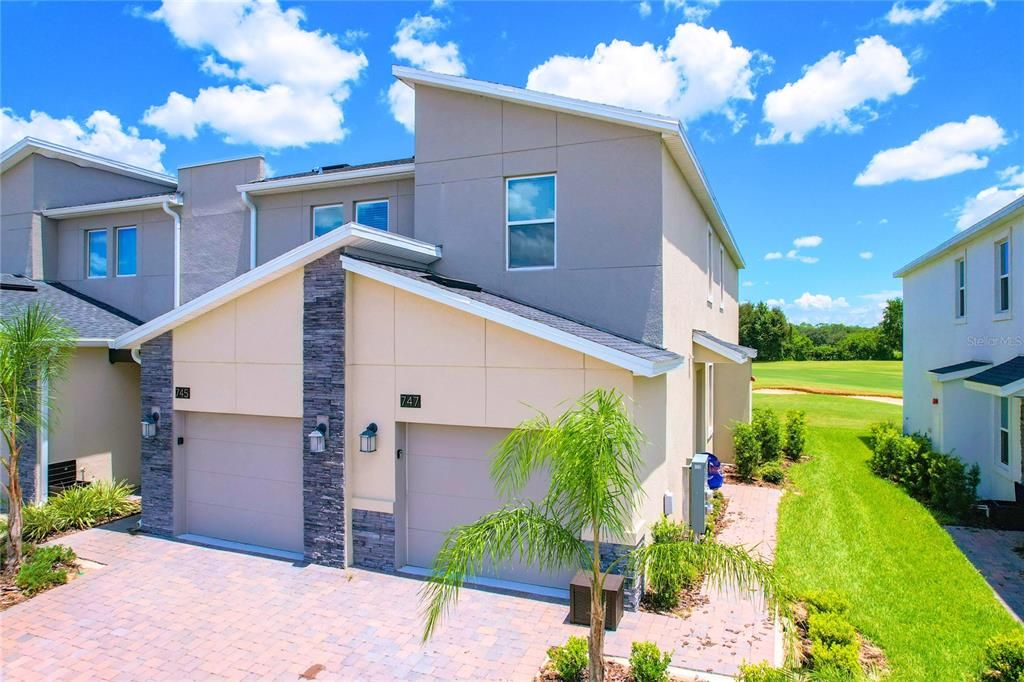 En Venta: $259,900 (2 camas, 2 baños, 1388 Pies cuadrados)
