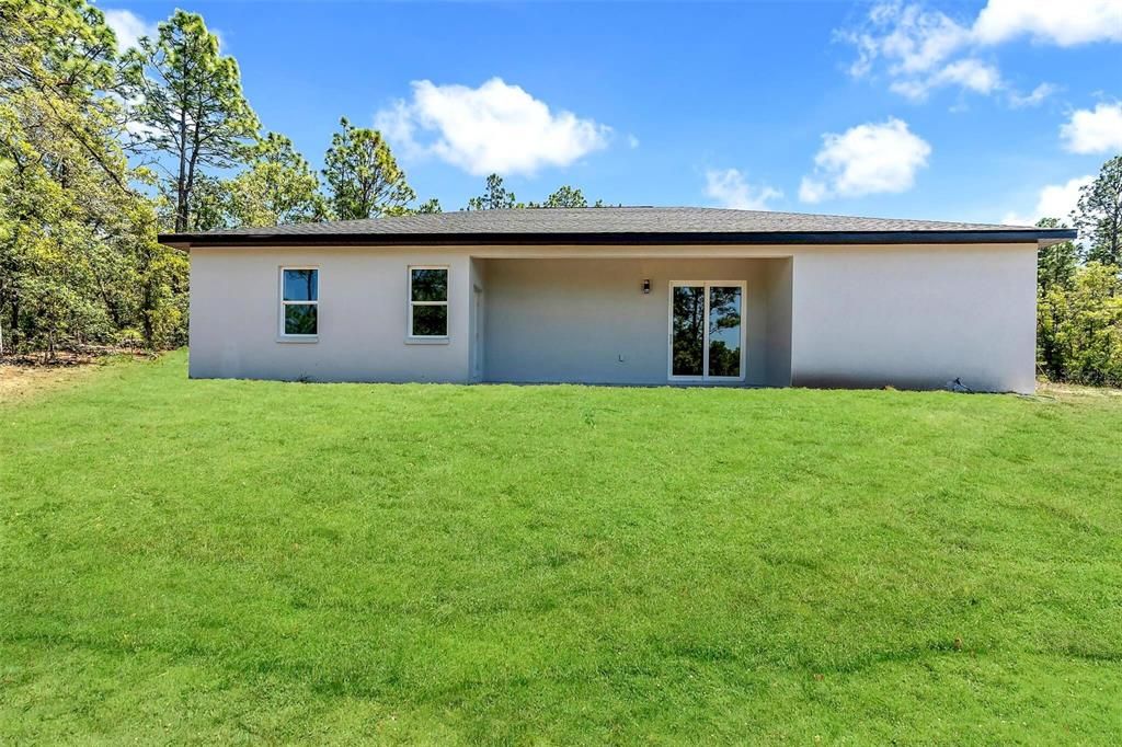 En Venta: $298,000 (4 camas, 3 baños, 1870 Pies cuadrados)