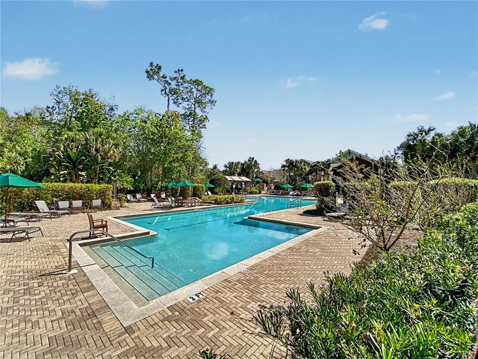 For Sale: $349,900 (2 beds, 2 baths, 1345 Square Feet)