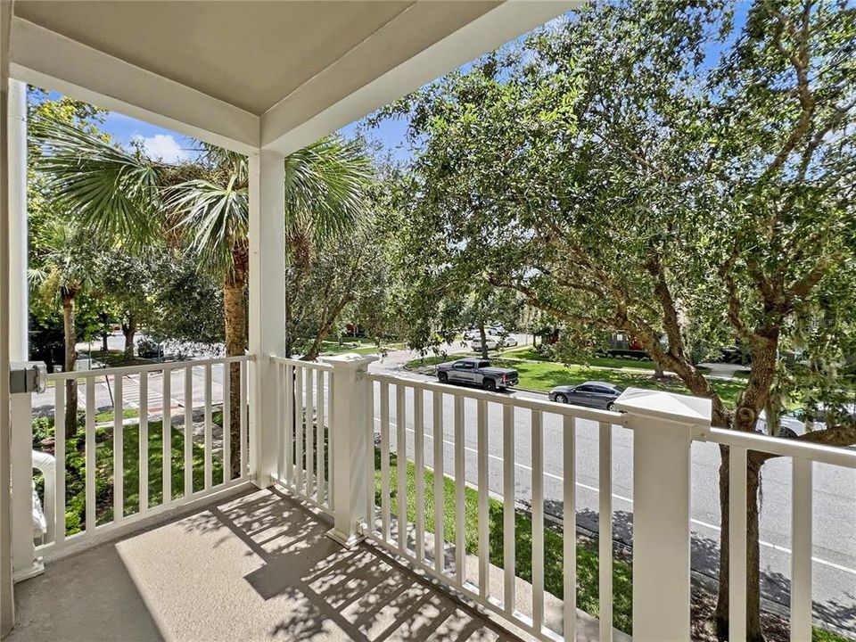 For Sale: $349,900 (2 beds, 2 baths, 1345 Square Feet)