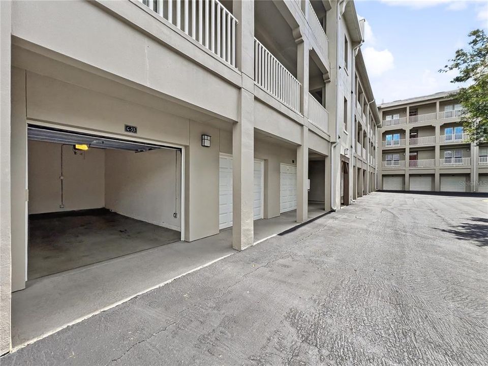 For Sale: $349,900 (2 beds, 2 baths, 1345 Square Feet)