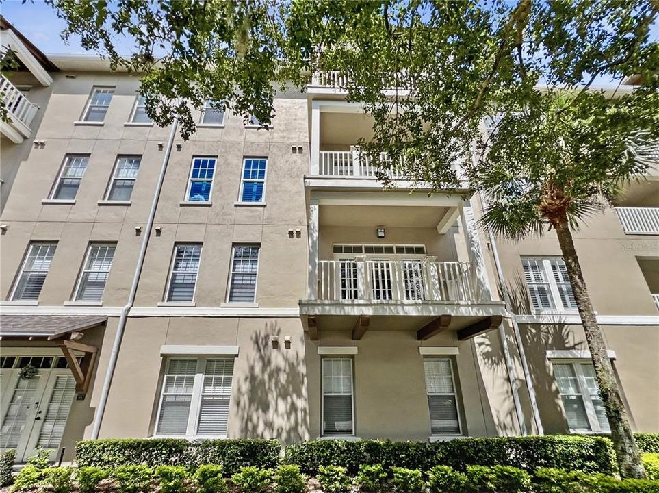 For Sale: $349,900 (2 beds, 2 baths, 1345 Square Feet)
