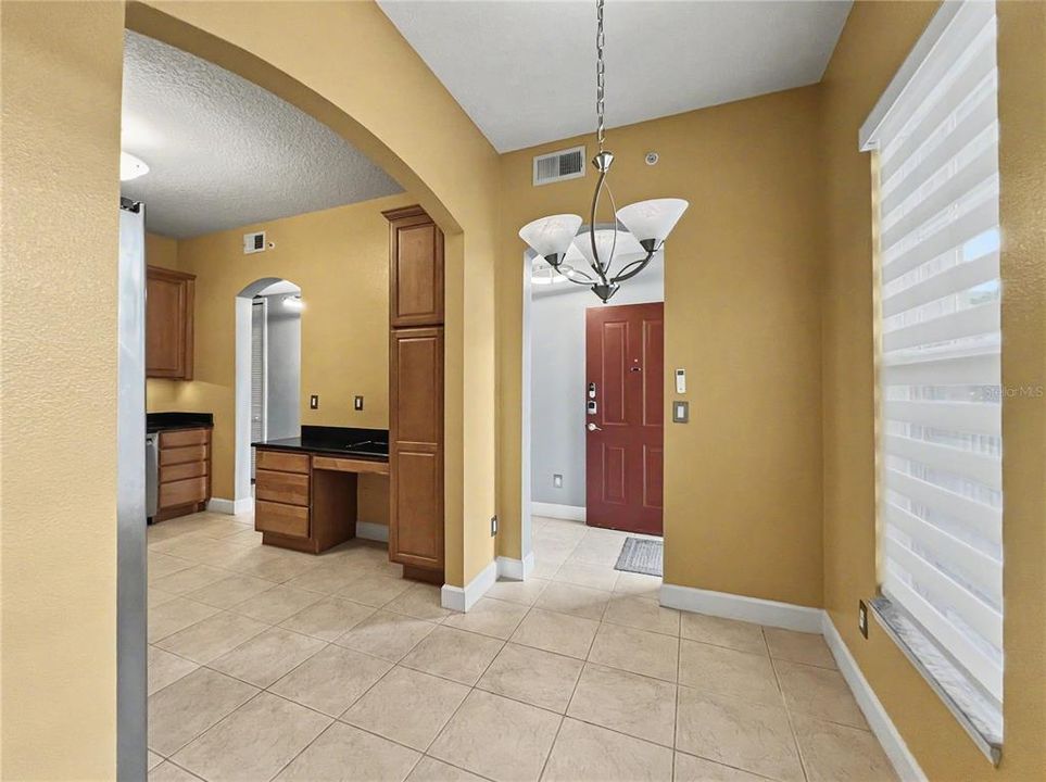 For Sale: $349,900 (2 beds, 2 baths, 1345 Square Feet)