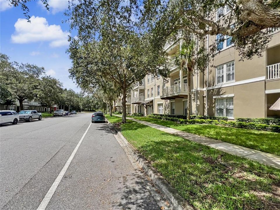 For Sale: $349,900 (2 beds, 2 baths, 1345 Square Feet)