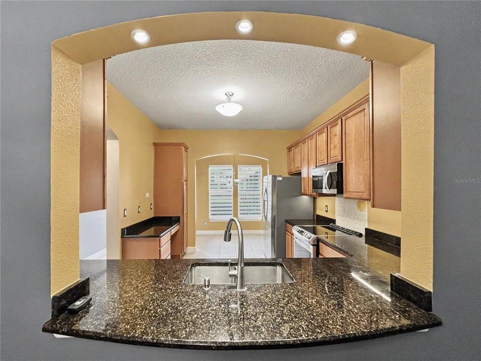 For Sale: $349,900 (2 beds, 2 baths, 1345 Square Feet)