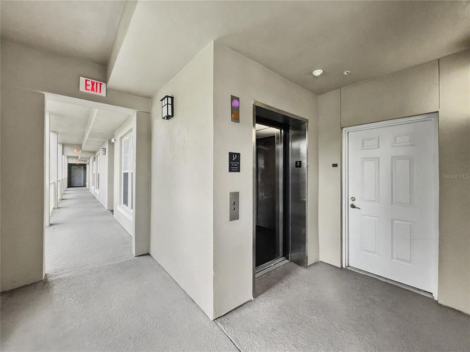 For Sale: $349,900 (2 beds, 2 baths, 1345 Square Feet)