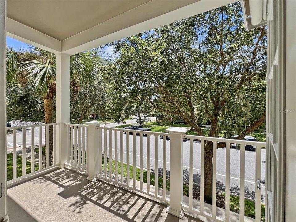 For Sale: $349,900 (2 beds, 2 baths, 1345 Square Feet)