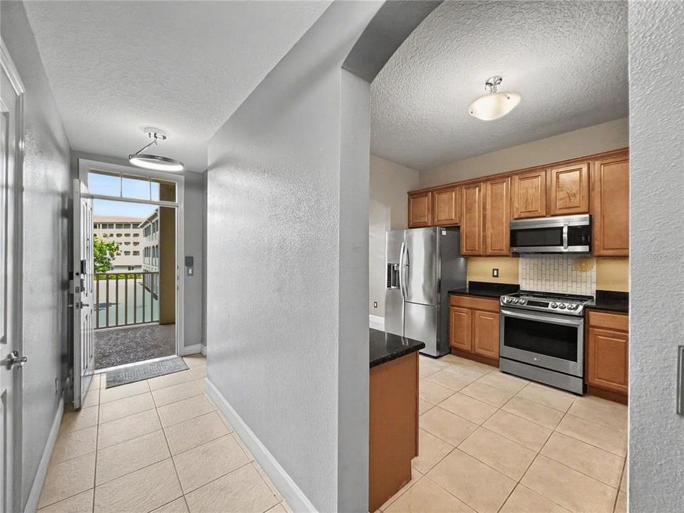 For Sale: $349,900 (2 beds, 2 baths, 1345 Square Feet)