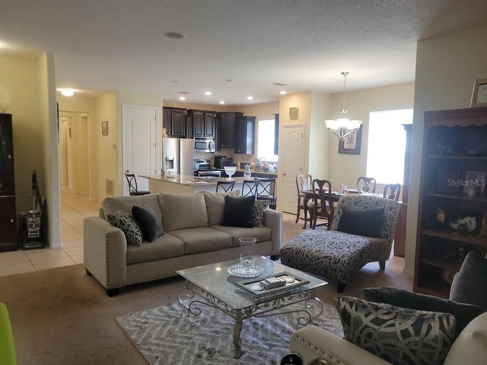 For Sale: $359,900 (3 beds, 2 baths, 1915 Square Feet)