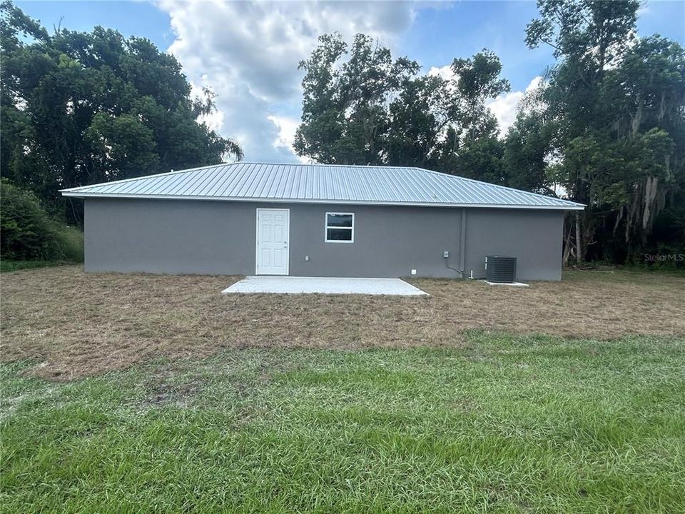 Activo con contrato: $289,900 (3 camas, 2 baños, 1300 Pies cuadrados)