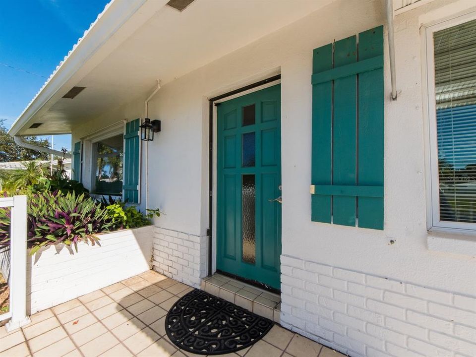 En Venta: $305,000 (3 camas, 2 baños, 1350 Pies cuadrados)
