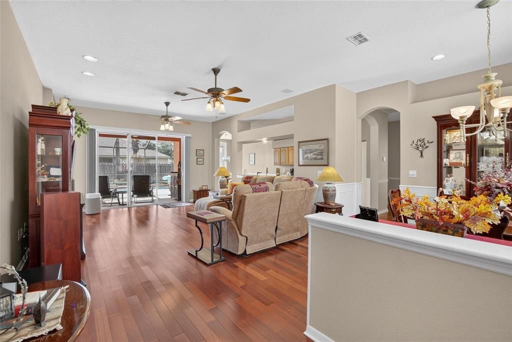 For Sale: $459,900 (3 beds, 2 baths, 2067 Square Feet)
