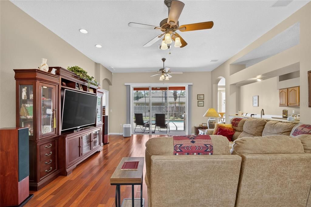 For Sale: $459,900 (3 beds, 2 baths, 2067 Square Feet)