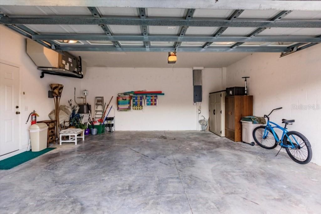 For Sale: $245,000 (2 beds, 2 baths, 1364 Square Feet)