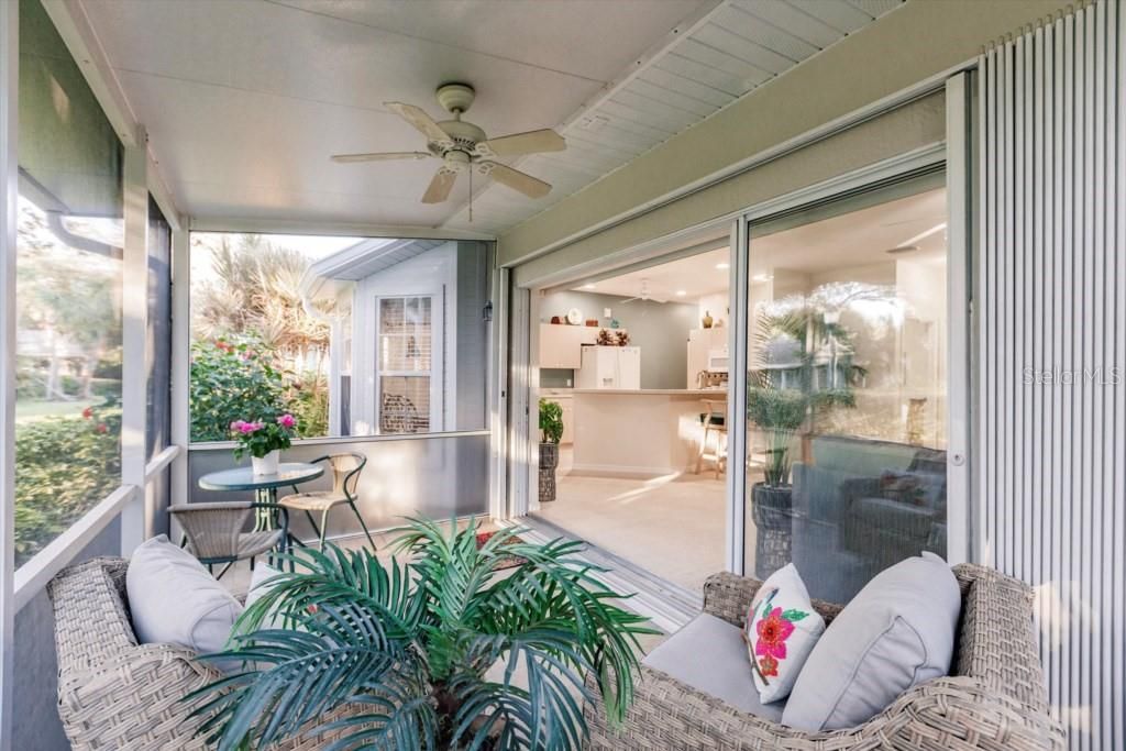 For Sale: $245,000 (2 beds, 2 baths, 1364 Square Feet)