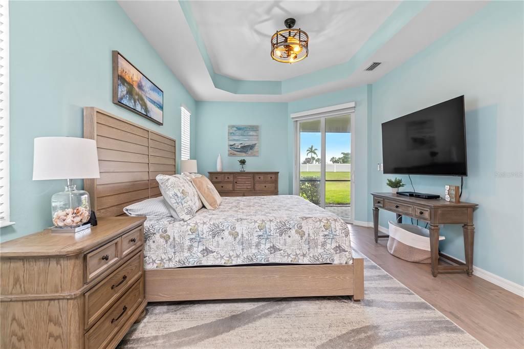 For Sale: $599,000 (2 beds, 2 baths, 1858 Square Feet)