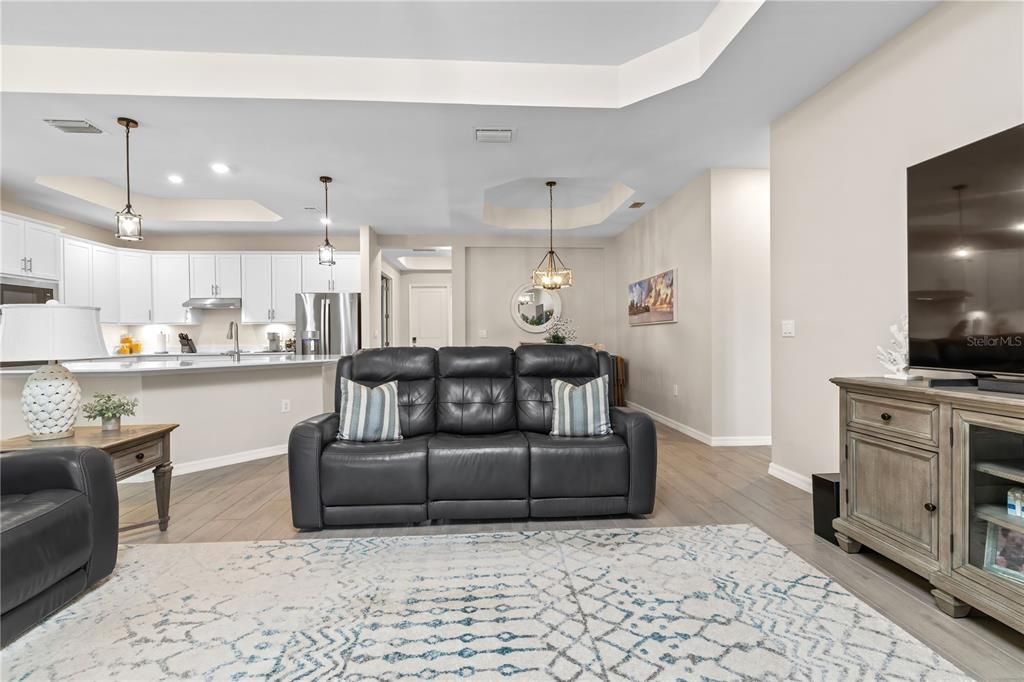 For Sale: $599,000 (2 beds, 2 baths, 1858 Square Feet)