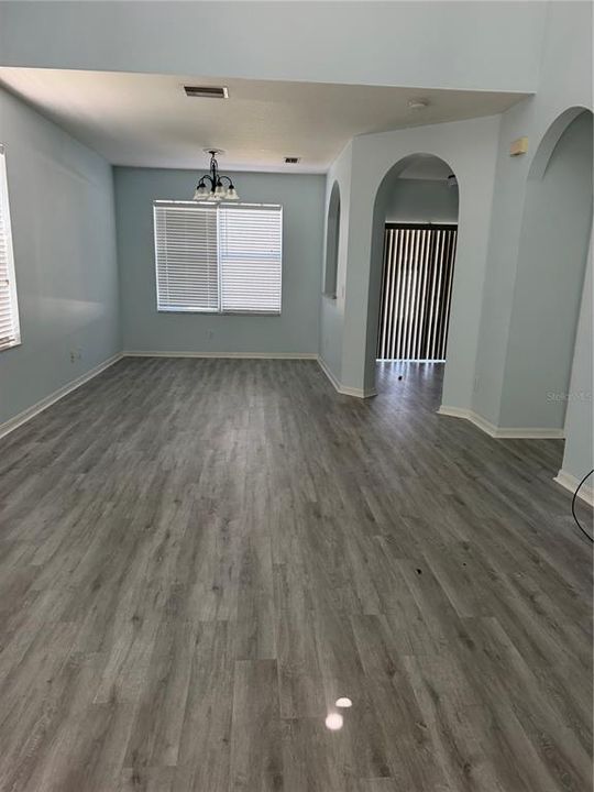 En Renta: $2,795 (4 camas, 2 baños, 1530 Pies cuadrados)