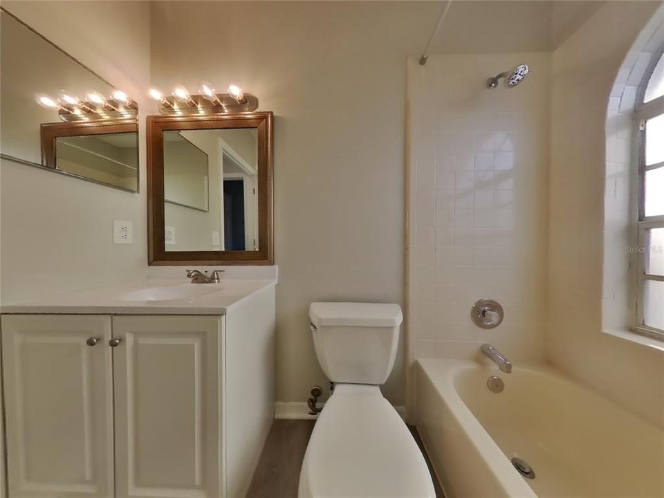 For Rent: $2,479 (3 beds, 2 baths, 1589 Square Feet)