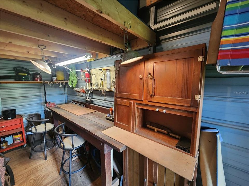For Sale: $185,000 (3 beds, 2 baths, 1310 Square Feet)